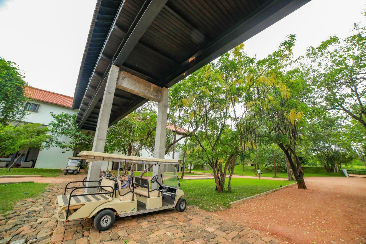 Sigiriyajungles Resort & Spa Ngoại thất bức ảnh